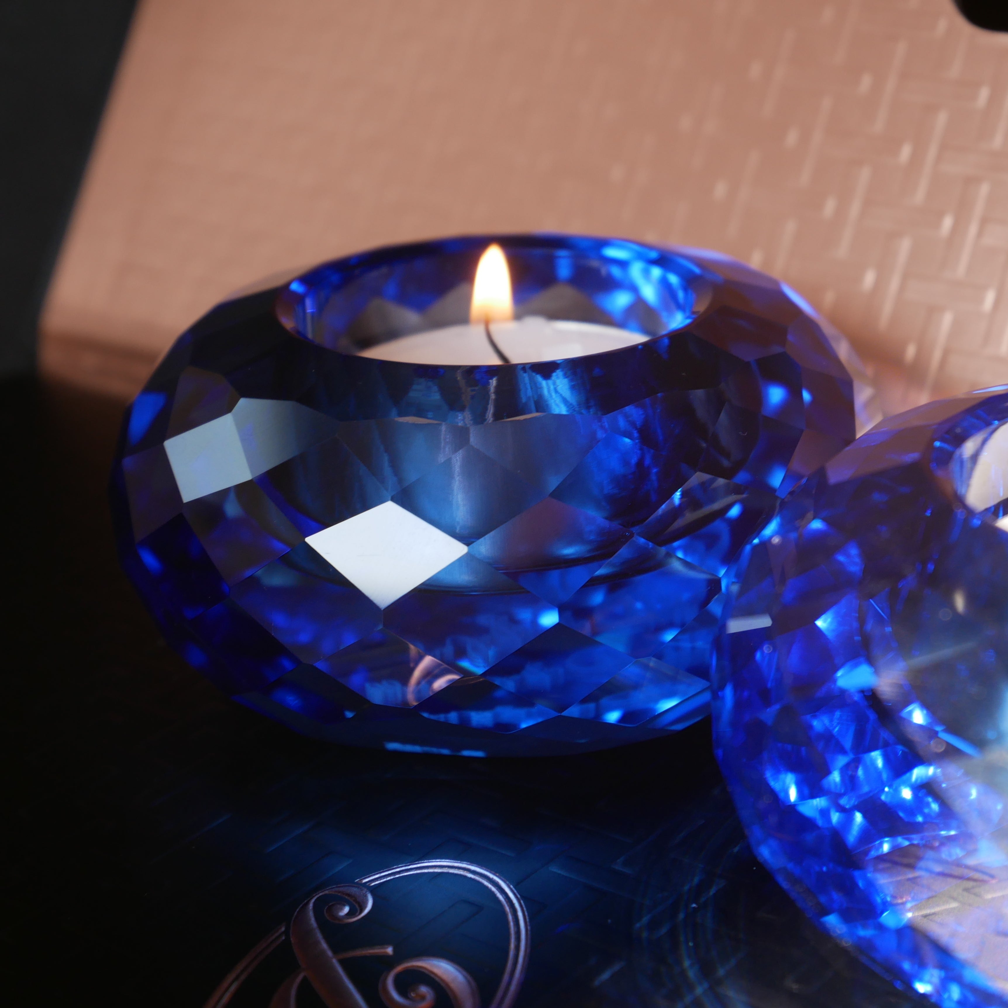 Baccaratベガ　クリスタルキャンドルホルダー　ブルー クリスタルキャンドルホルダー「ブルー」 – Palazzo